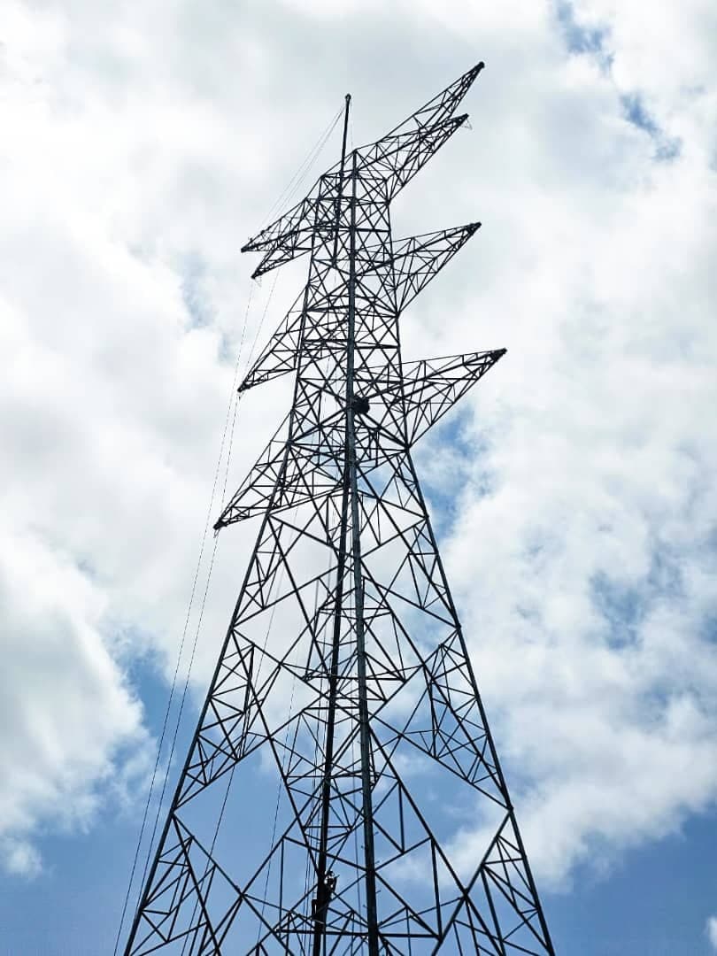High-voltage transmission tower