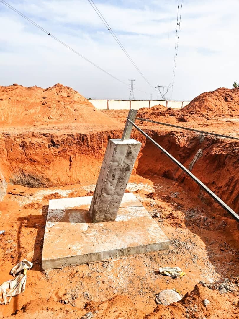 Concrete tower foundation and stub setting